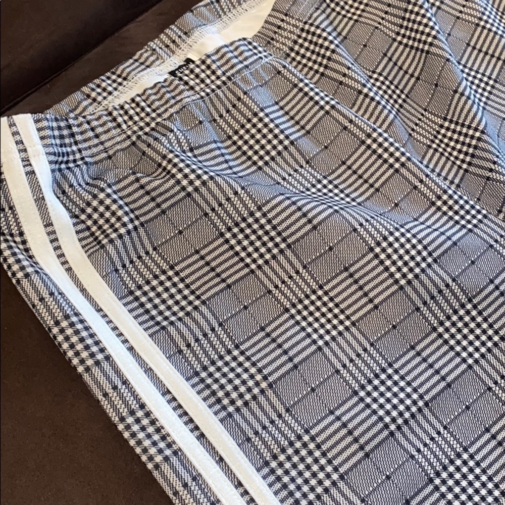 NWOT gray plaid SHEIN leggings